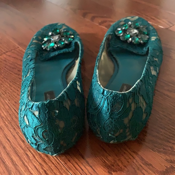 Dolce and Gabanna limited edition emerald shoes with crystals - Picture 3 of 4